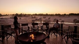 Sonnenuntergang im afrikanischen Busch in Botswana